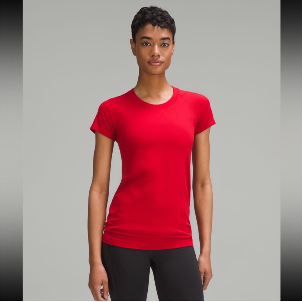 Lululemon Swiftly Tech Short Sleeve 2.0 Race